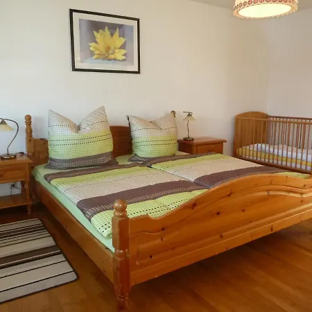 - Vakantiehuis, Ferienwohnung, 100 Qm, Rollmann, 54578 Nohn, Eifel- Nuerburgring בית נופש Nohn (Rhineland-Palatinate)