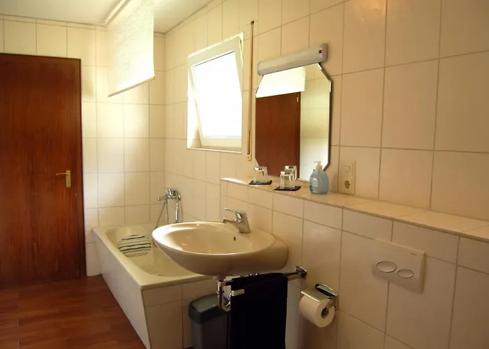 - Vakantiehuis, Ferienwohnung, 100 Qm, Rollmann, 54578 Nohn, Eifel- Nuerburgring *