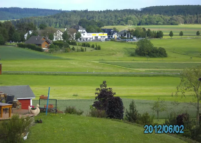 Holiday home - Vakantiehuis, Ferienwohnung, 100 Qm, Rollmann, 54578 Nohn, Eifel- Nuerburgring