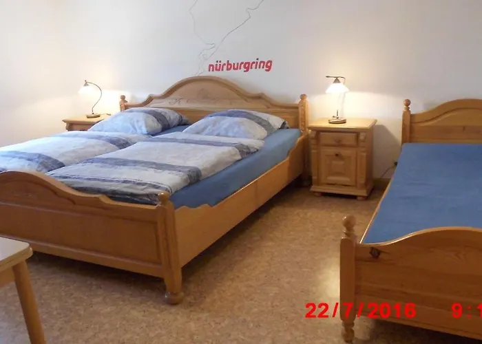 - Vakantiehuis, Ferienwohnung, 100 Qm, Rollmann, 54578 Nohn, Eifel- Nuerburgring Holiday home *